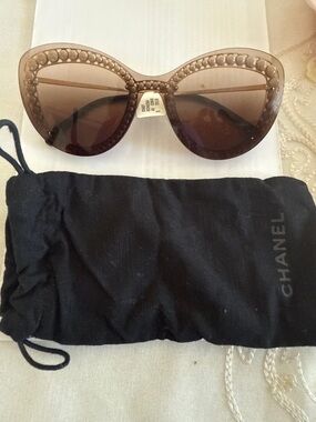 CHANEL Brown Crystal-Trim Cat Eye Sunglasses